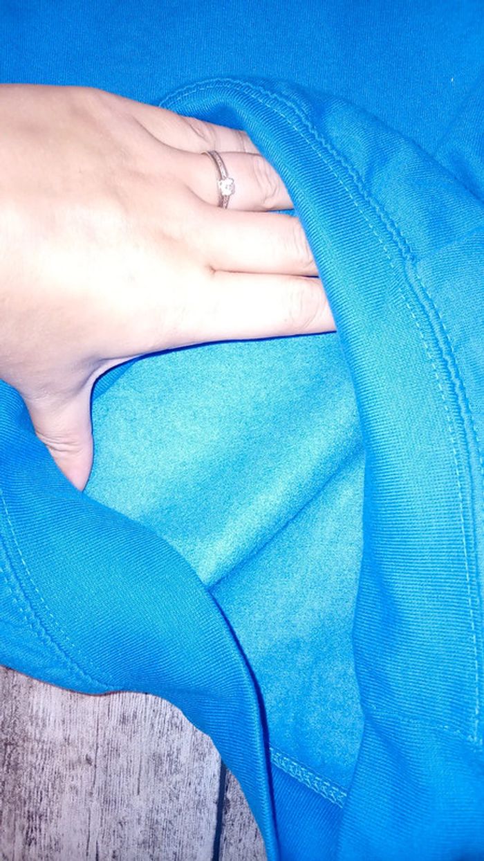 Pull bleu - photo numéro 3