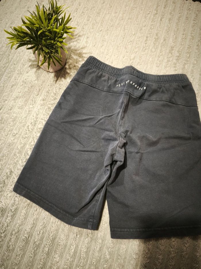 Short Puma 7-8 ans - photo numéro 3