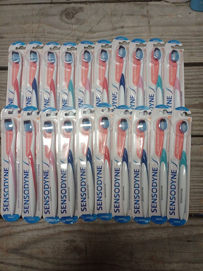 Brosse à dent sensodyne