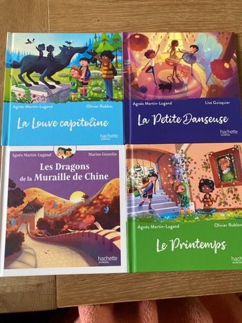 Lot de 4 livres neufs