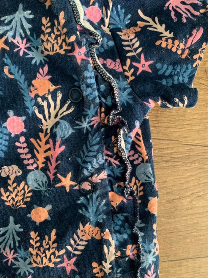 Barboteuse tape à l’œil thème mer 3 mois tbe - photo numéro 3