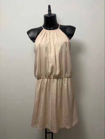 Robe effet satiné nacré