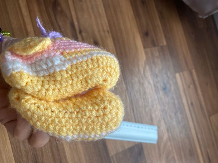 Chaussons bébé laine - photo numéro 3