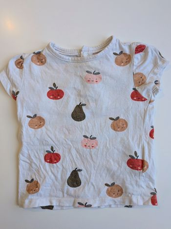 Lot de 8 Vêtements 18M satisfaisant
