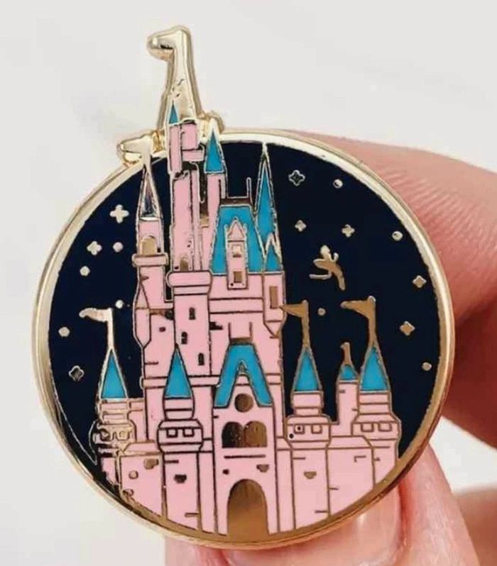 Pins Disney fantasy chateau
