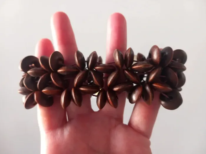 Joli bracelet en bois - photo numéro 4