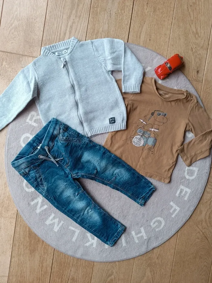 Ensemble 3 pièces 👕👖