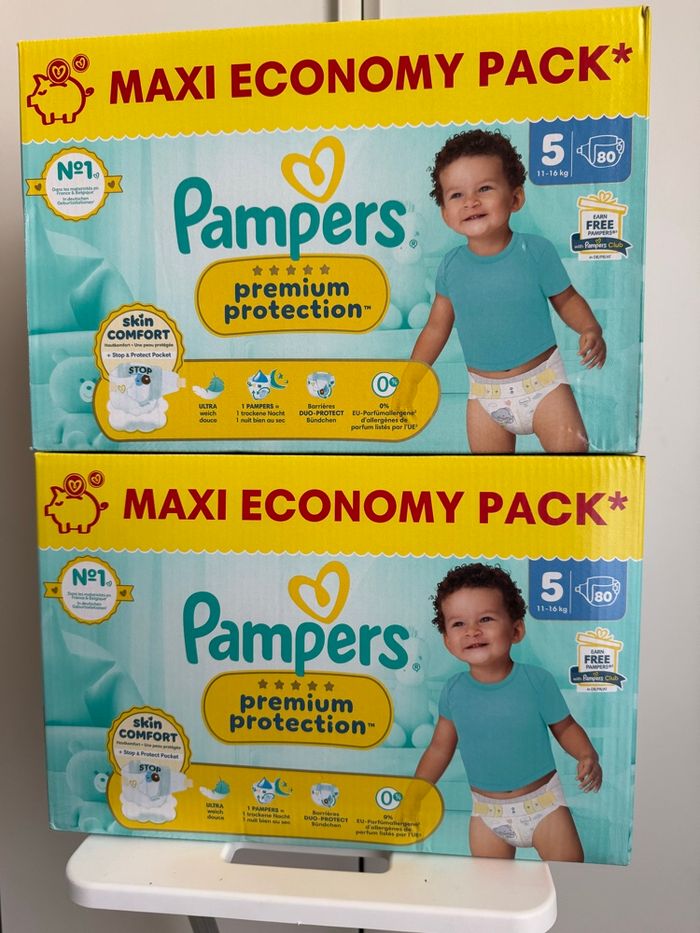 160 couches Pampers premuim protection taille 5