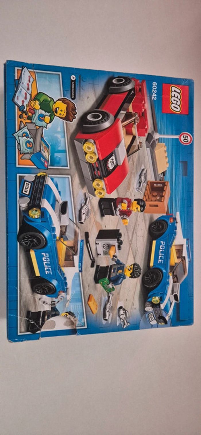 Lego city - La course poursuite - 60242 - photo numéro 5