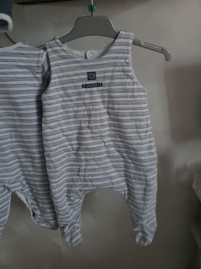 Ensemble 🎀 Absorba 1 mois 5€ - photo numéro 7