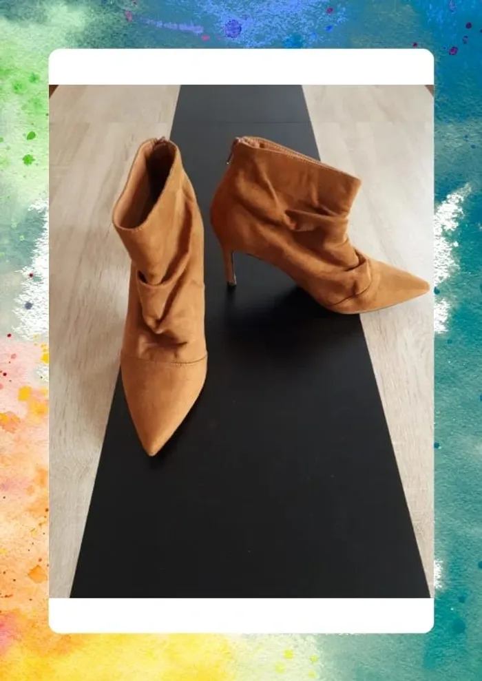 Bottines plissé couleur camel taille 39
