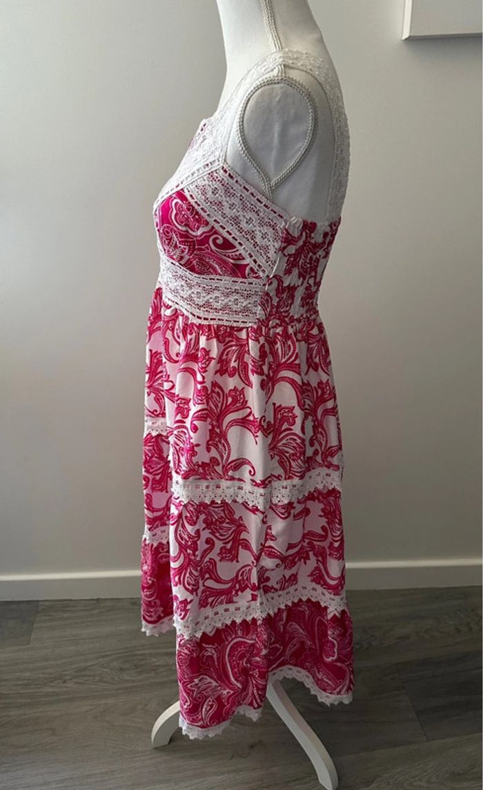 Robe broderies et fleurs blanche et rose T38 M - photo numéro 4