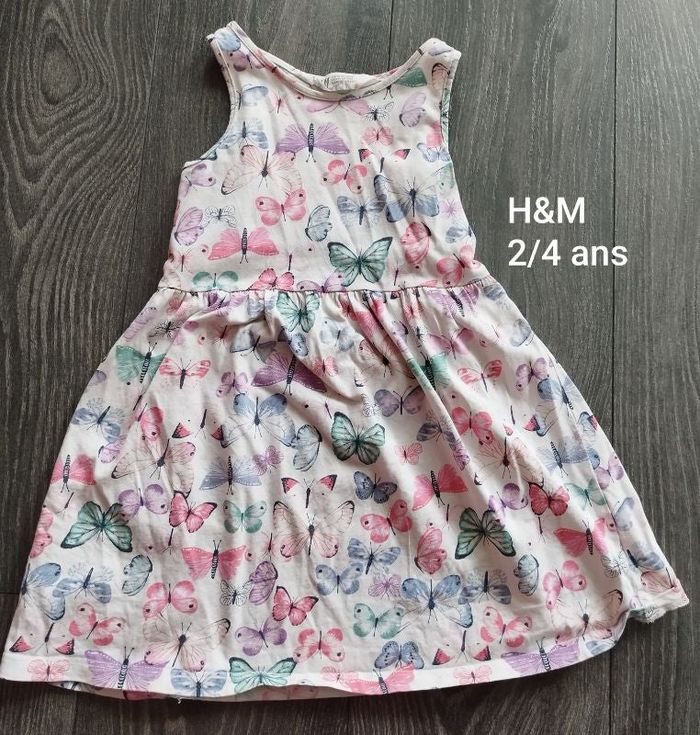Robe 2/4 ans