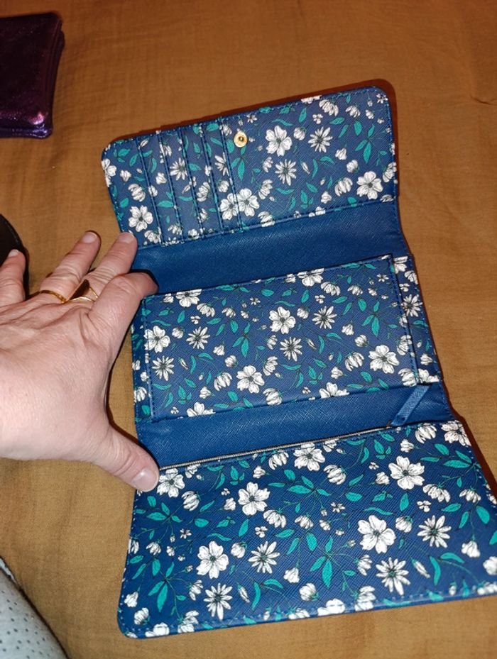 Sublime portefeuille Lulu Castagnette neuf idéal pour cadeau - photo numéro 3