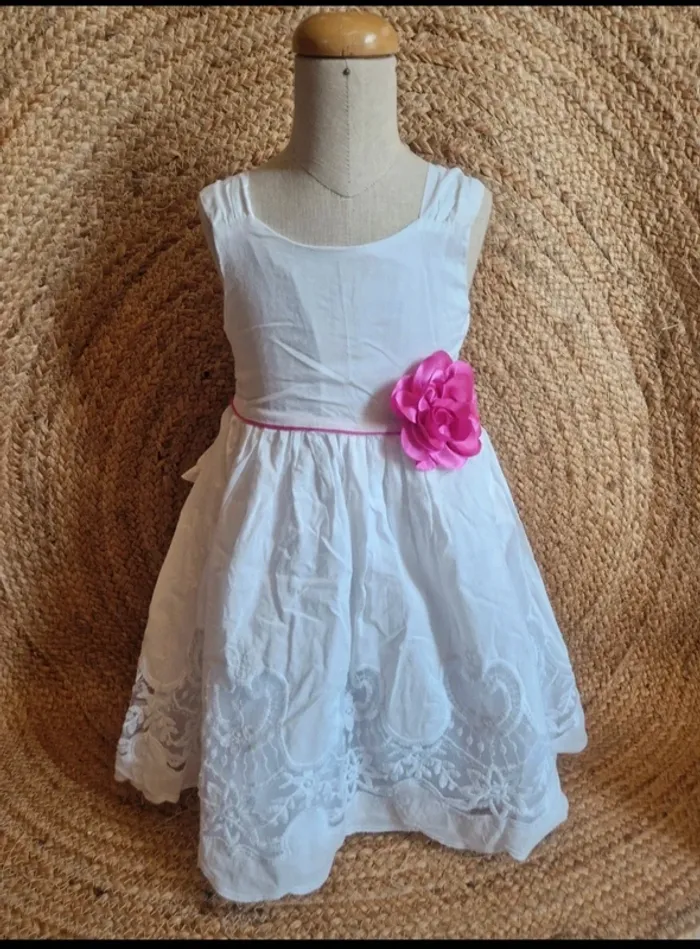 Magnifique robe blanche avec rose cérémonie fille tahari 3 ans - photo numéro 3