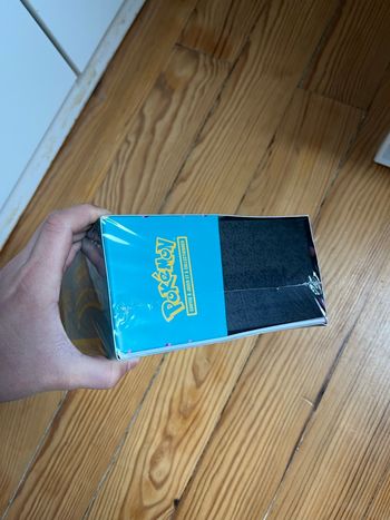 Pokémon ETB ME 2.5 Héros Transcendants