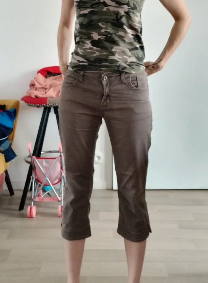 Panta-court taupe T40