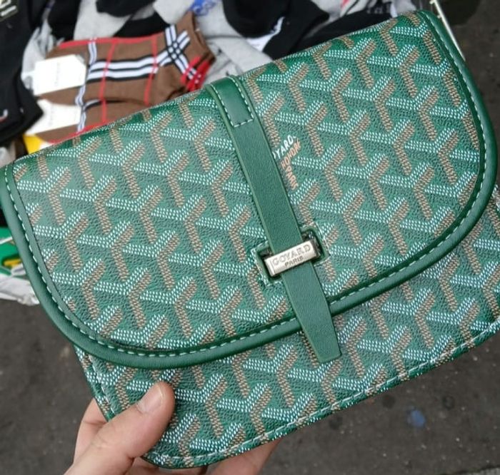 Sacoche goyard - photo numéro 2