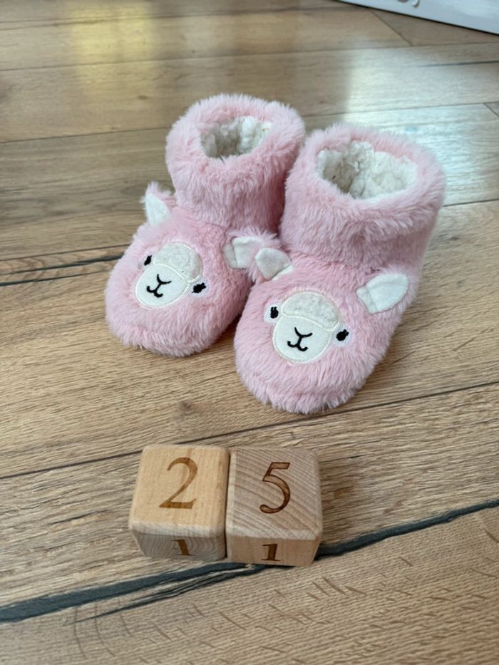 Chaussons boots Lama pointure 24/25 fille