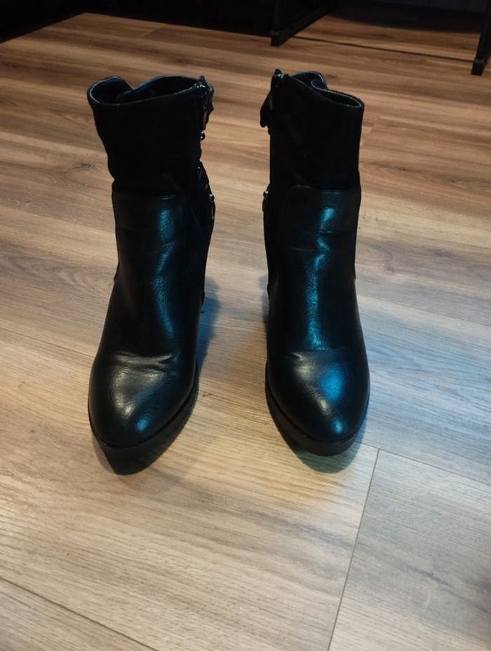 Belles bottes a talons - photo numéro 6