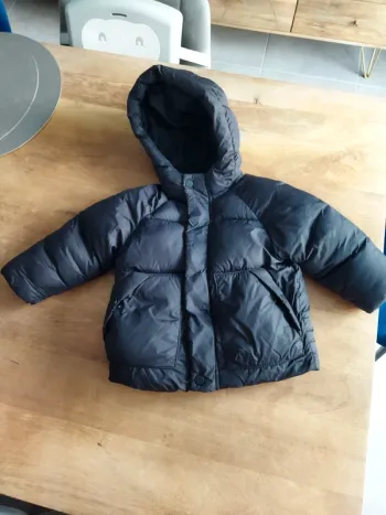 Doudoune  Zara taille 12/18 mois