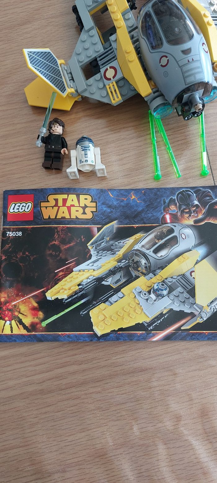 Vaisseau star wars l intercepteur jedi d anakin - photo numéro 6