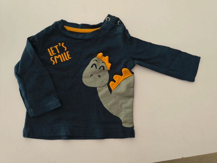 Lot 3 t-shirts manches longues dinausaure 3 mois - photo numéro 2