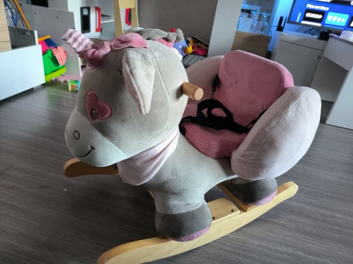 Cheval à bascule licorne - photo numéro 2