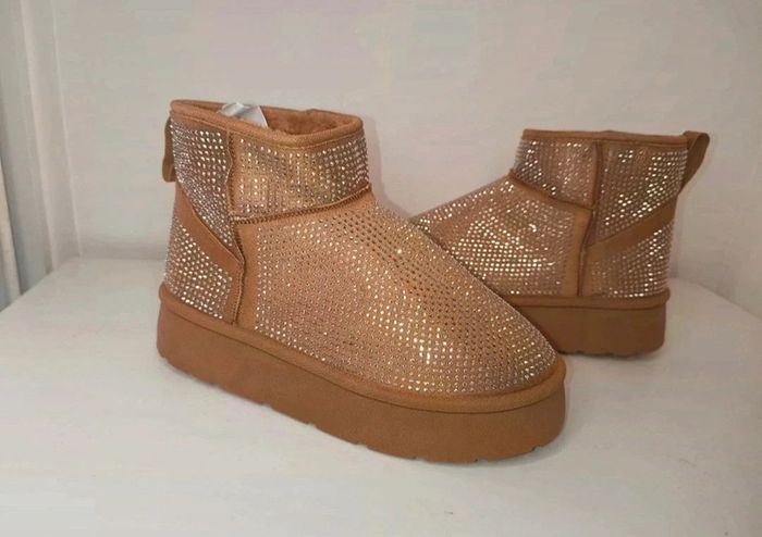 Bottine fourré à strass