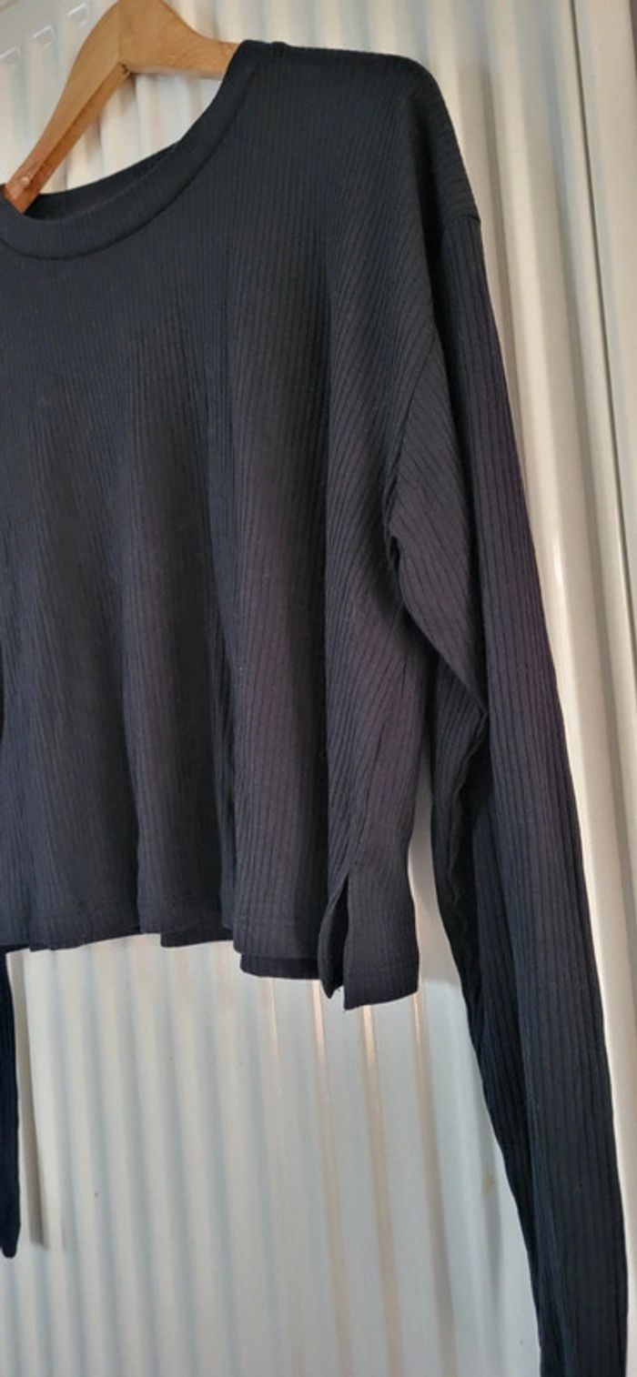 Pull léger Noir taille 40 - photo numéro 2