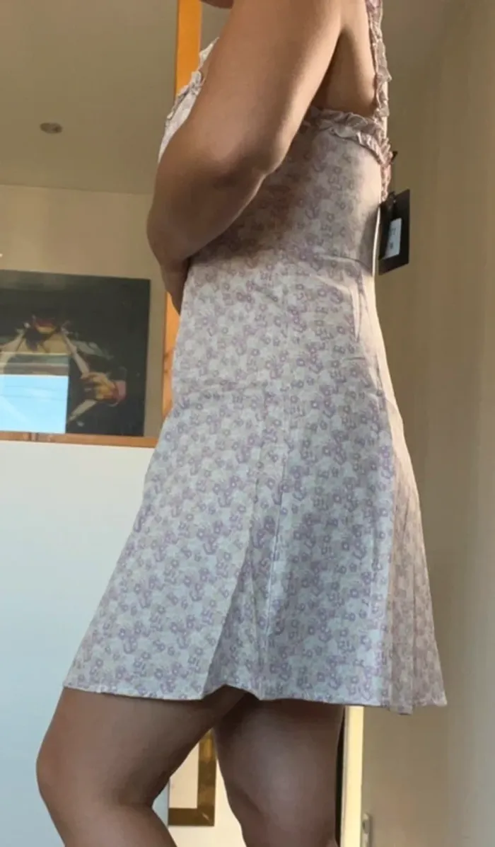 Petite robe à fleurs violette romantique sexy - photo numéro 3