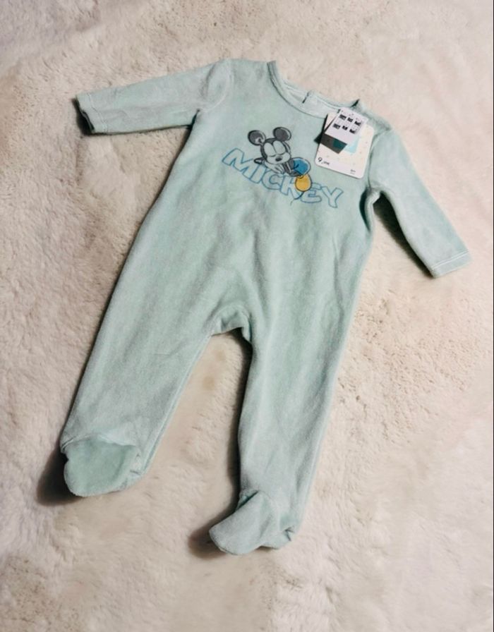 Pyjama Mickey / Taille 6 mois - photo numéro 3