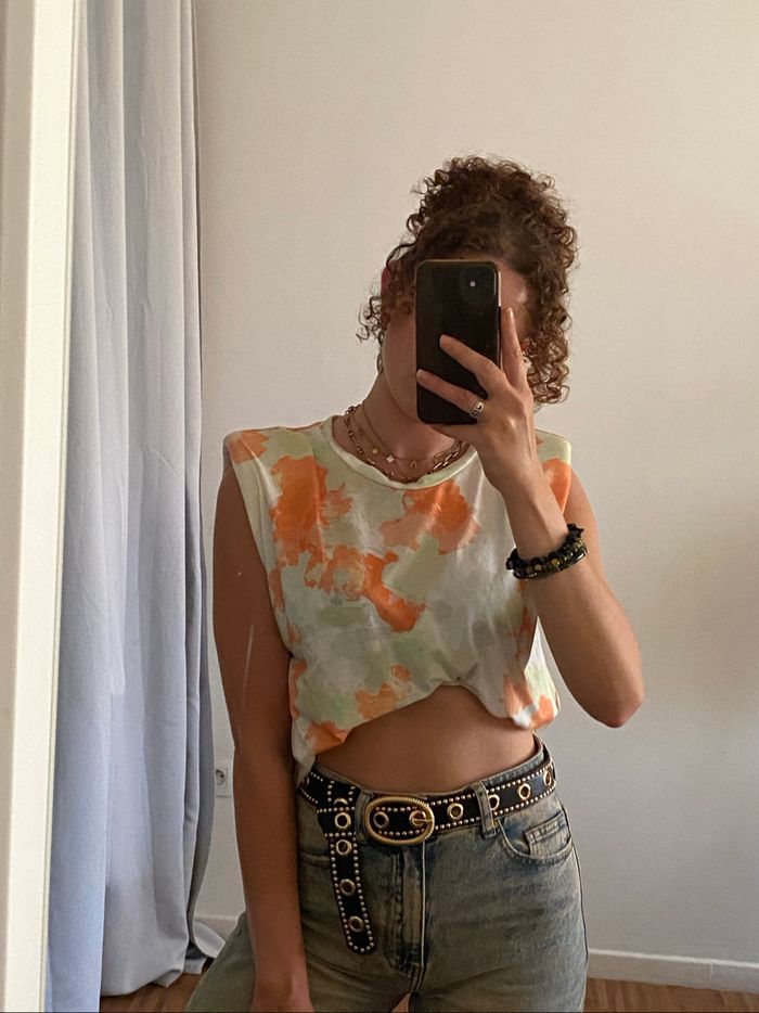 Top avec épaulette - photo numéro 3