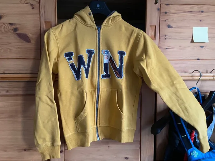 Gilet molleton  à capuche