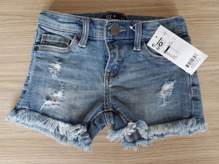 Short en jean 2-3 ans neuf