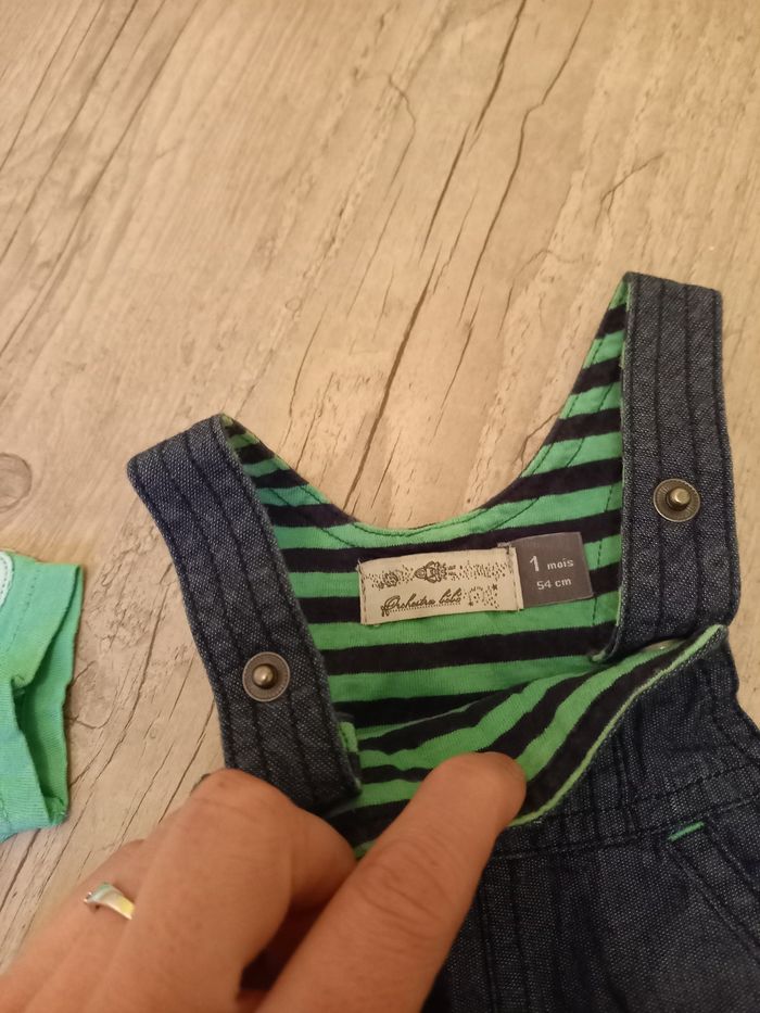Ensemble tee shirt et salopette - photo numéro 2
