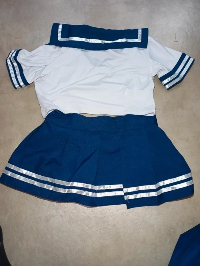 Tops courts  vintage - photo numéro 3