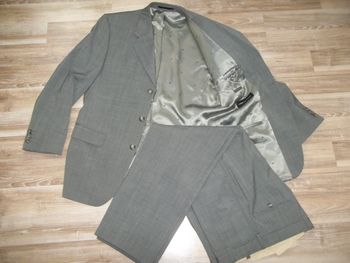 Costume gris Ted Lapidus