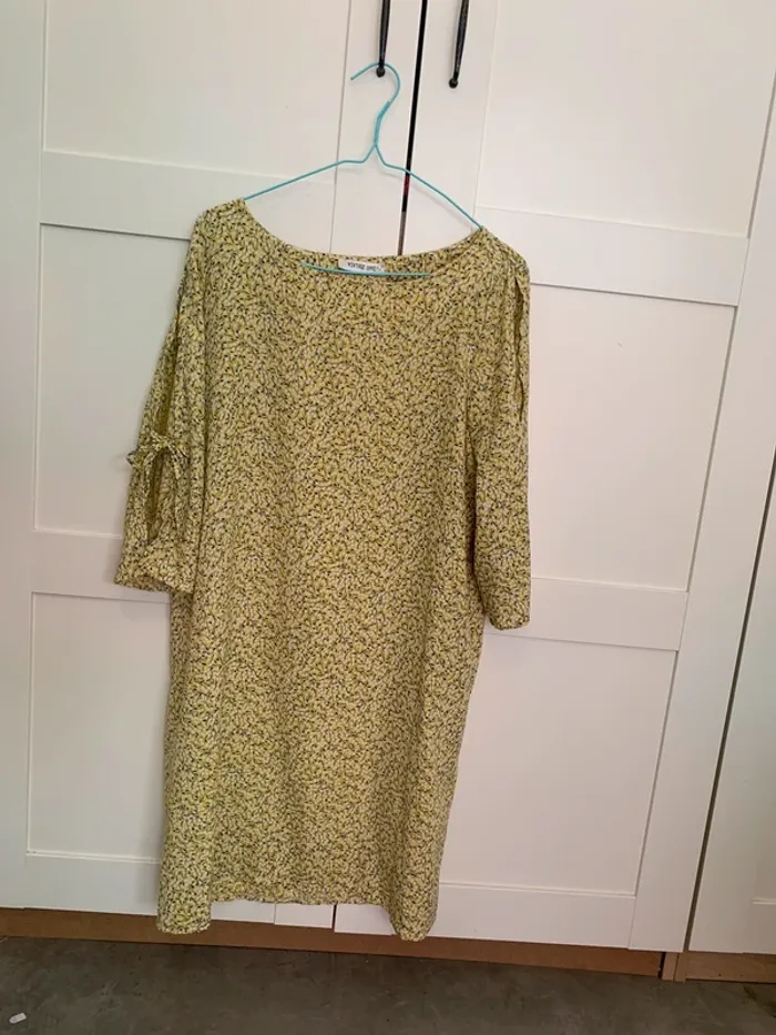 Robe fleurie jaune été - photo numéro 6