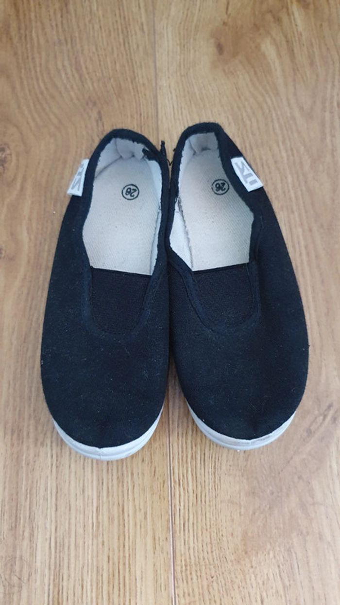 tatanes marque its intersport 26 noires - photo numéro 2