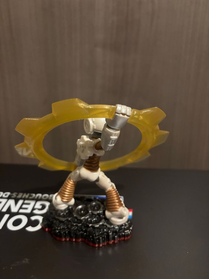 Figurine Skylanders Trap Team Gearshift - photo numéro 2