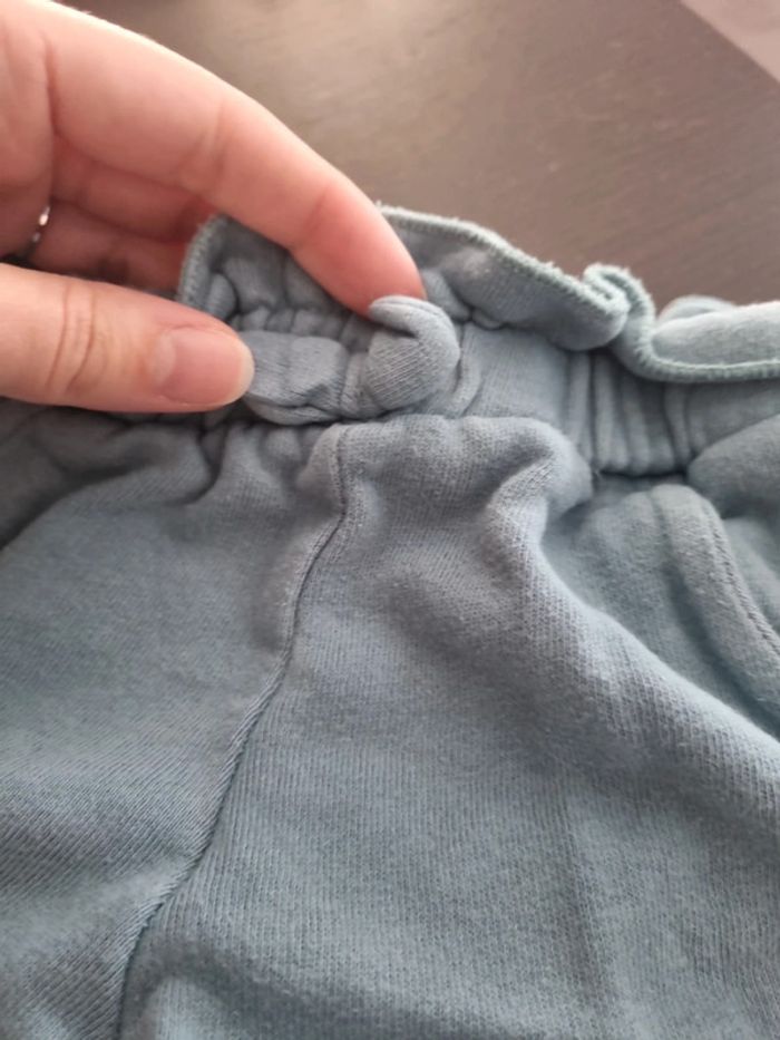 Ensemble de jogging bébé fille 24 mois bon état mots d'enfants - photo numéro 3