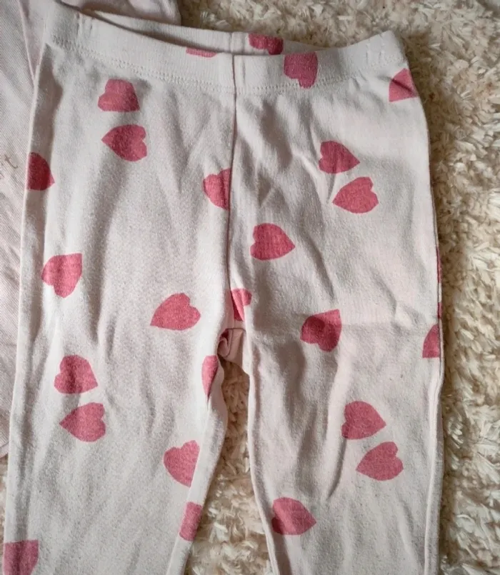 (c) pyjama rose/coeurs Kiabi 18mois - photo numéro 4