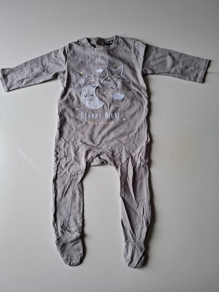 Pyjama avec pieds Kiabi taille 9 mois
