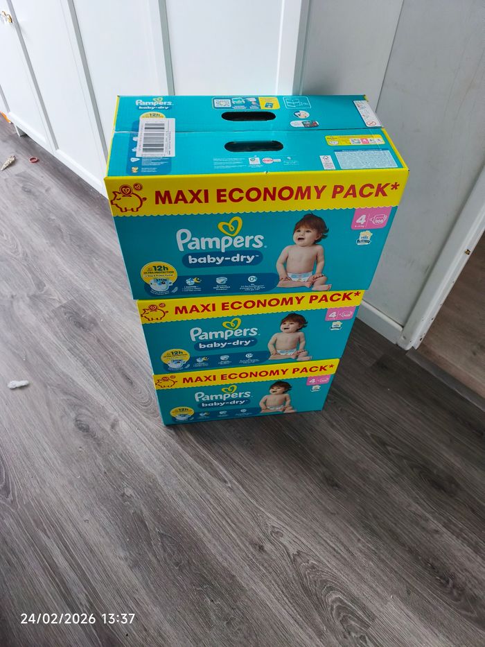 3 cartons Pampers Taille 4 - photo numéro 3
