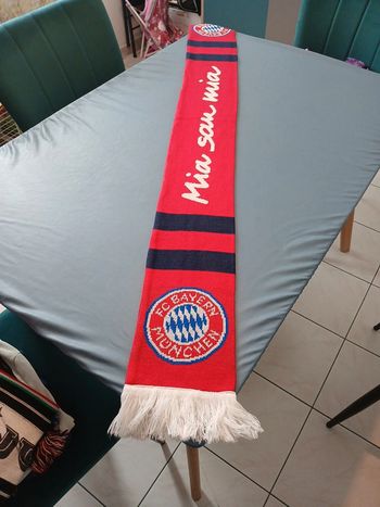 Écharpe foot Bayern Munich munchen Allemagne deutschland