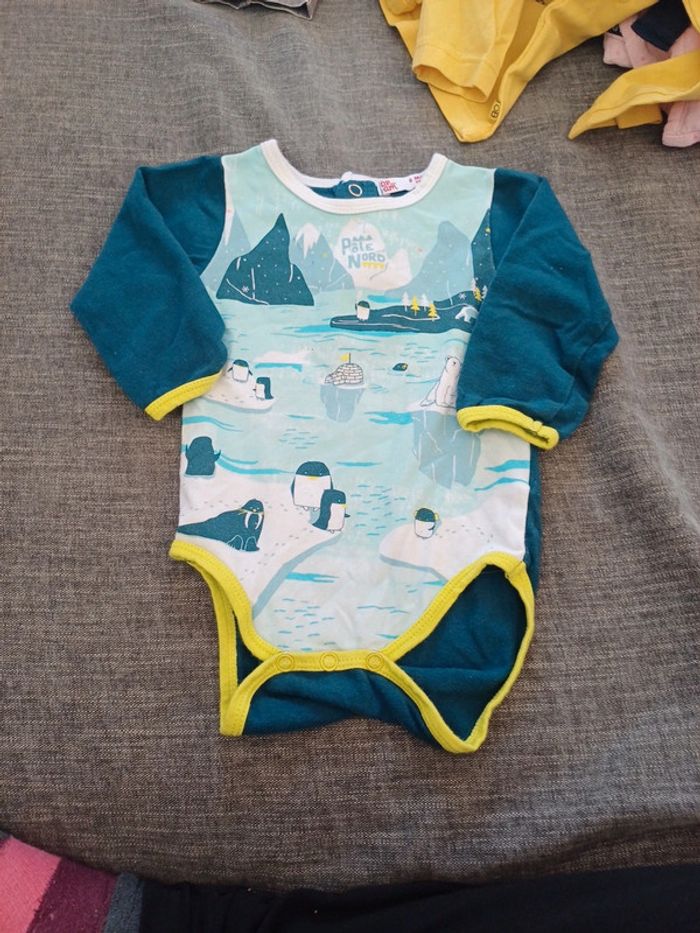 Body du pareil au même 6 mois