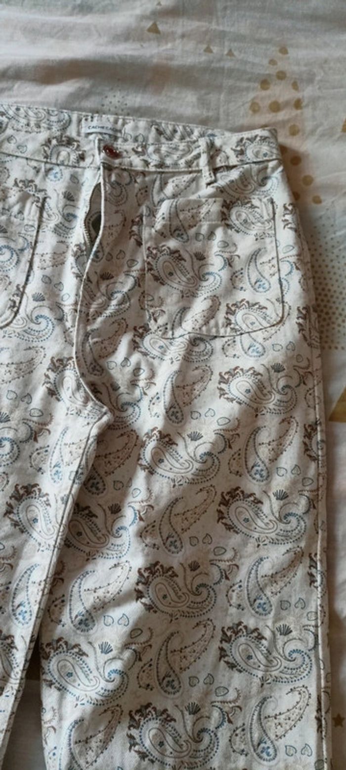 Jean cache cache - photo numéro 2