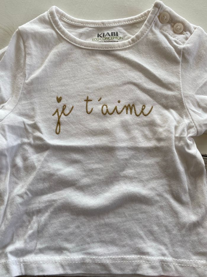 Lot haut fille 1 mois - photo numéro 2