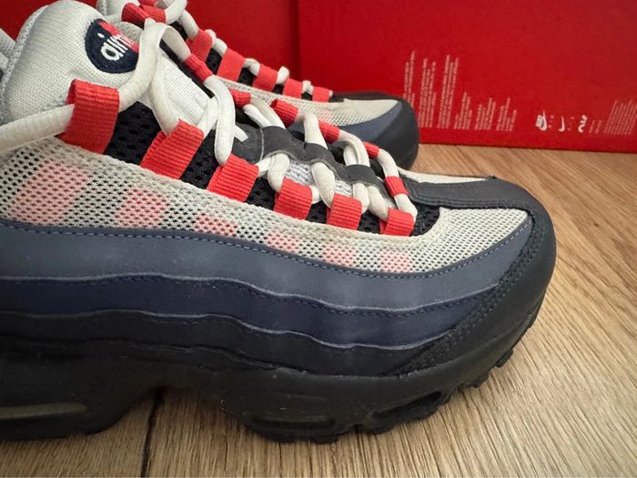 Baskets Nike air Max 95 pointure 39 comme neuves - photo numéro 7